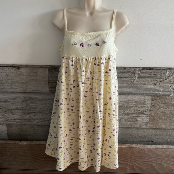Age Group Intimates Nightgown size medium (F1) Grapes Pears Plums Floral - Picture 1 of 6